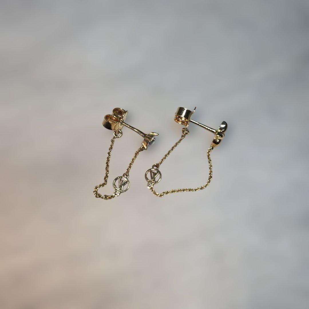 王ちゃん専用ルイヴィトン　ゴールドチェーン付きロゴピアス