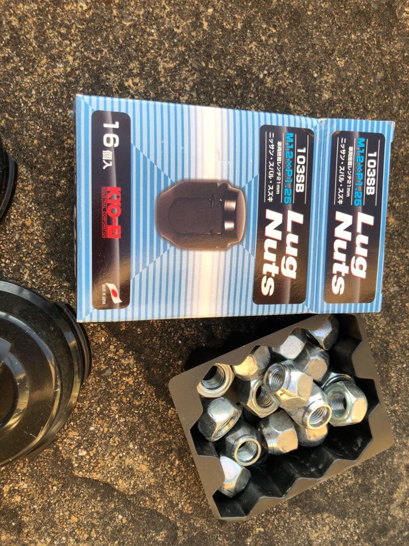 nv200 鉄ホイール　14インチ 4個セット ナット　センターキャップ付き