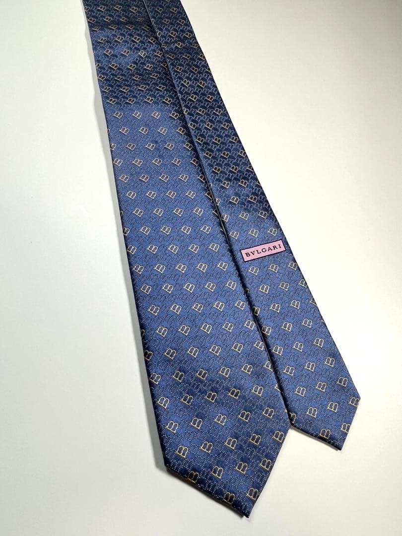 ✨極美品✨ BVLGARI ブルガリ ネクタイ Bロゴ　セッテピエゲ