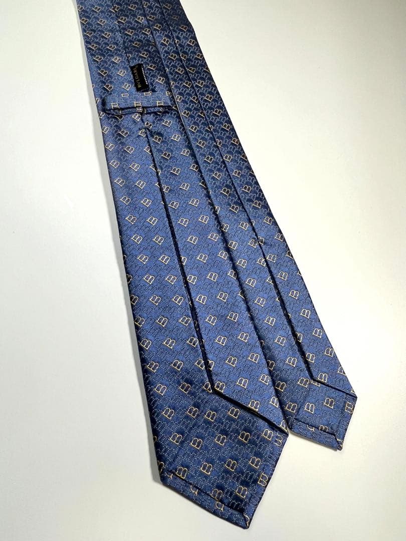 ✨極美品✨ BVLGARI ブルガリ ネクタイ Bロゴ　セッテピエゲ