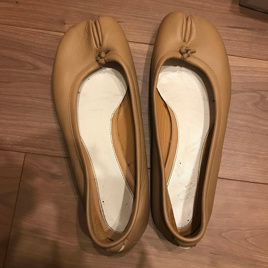 ベージュ　タビフラット　37 マルジェラ