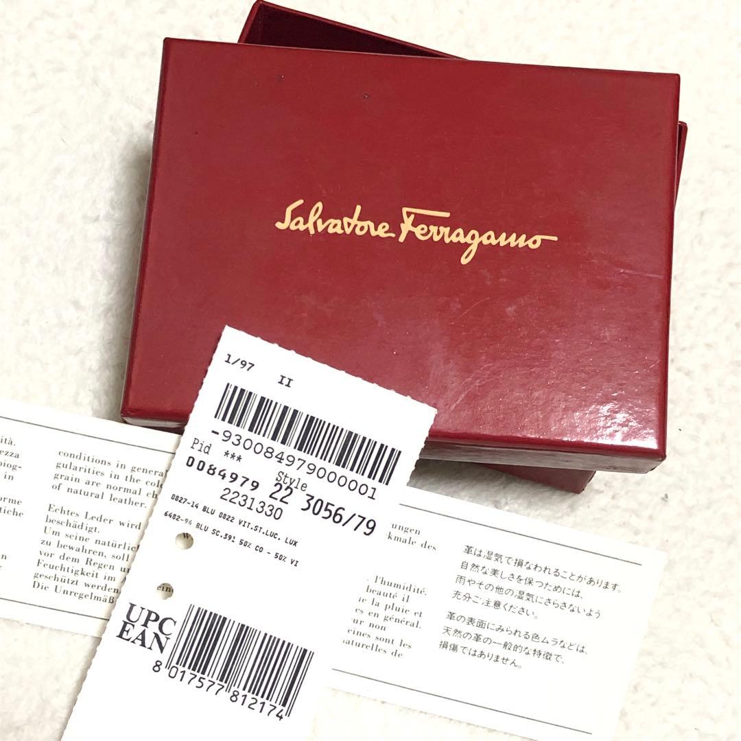 未使用　フェラガモ　キーケース　ヴァラリボン　リザード型押　ネイビー　付属品⭕️