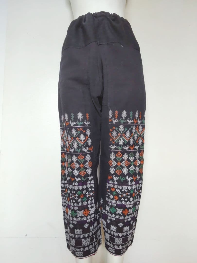 【新品・未使用】ベトナム　ザオ族　ヤオ族　パンツ　ズボン　刺繍　少数民族