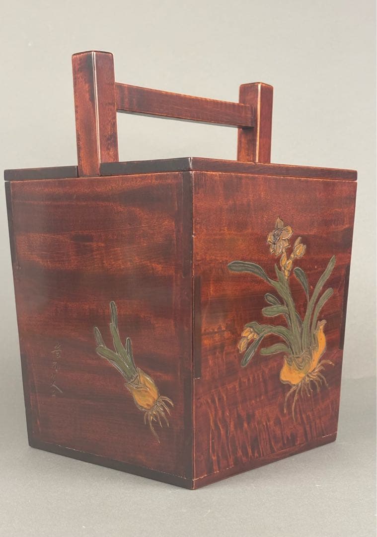 茶道具　讃岐　椿水仙圖　炭斗　在名