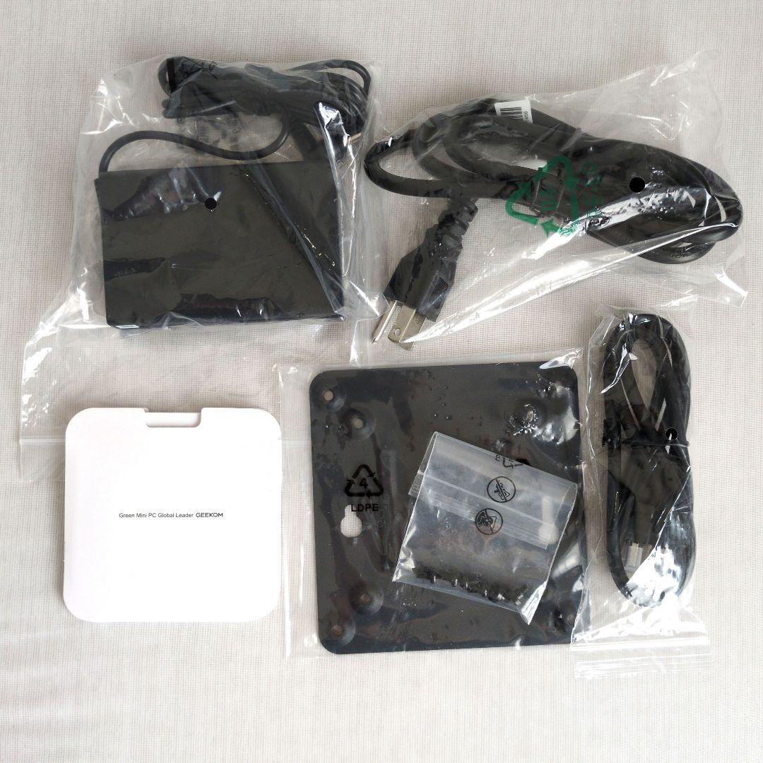 ミニPC GEEKOM A6 Pink Edition