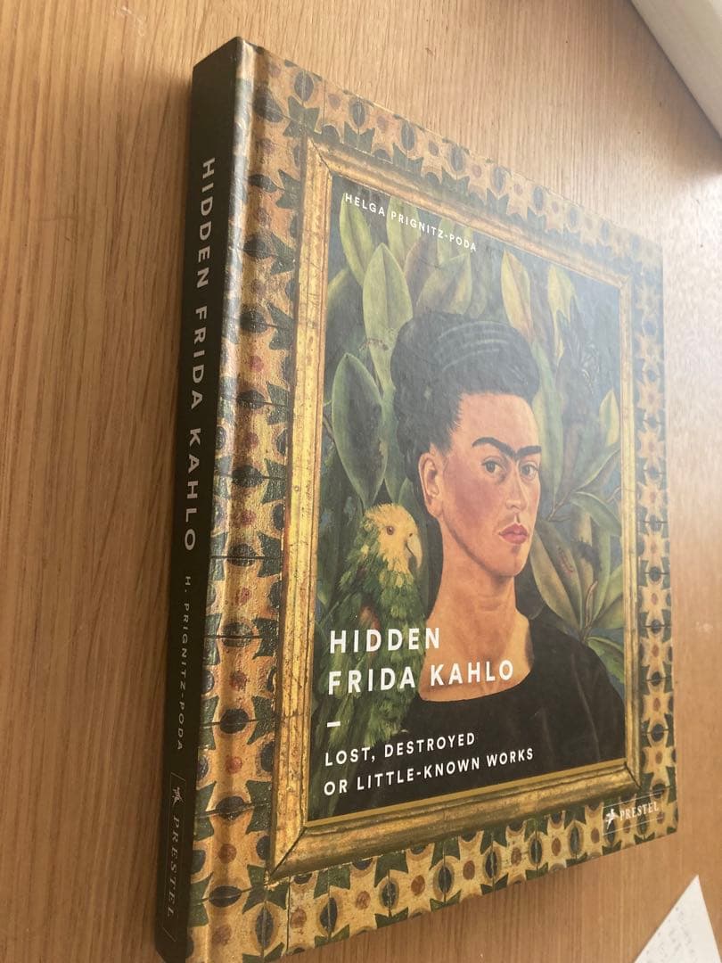 HIDDEN FRIDA KAHLO フリーダカーロ