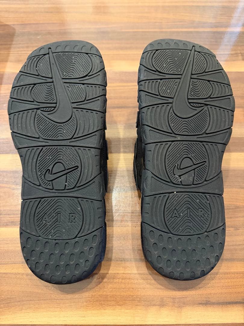 NIKE AIR MORE UPTEMPO SLIDE ナイキモアテンスライド