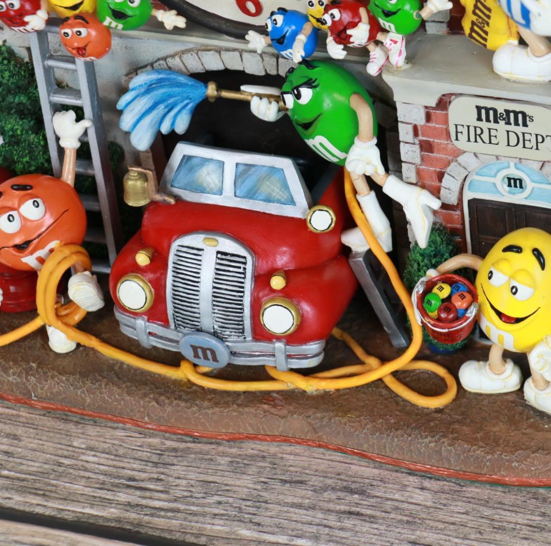 M&Ms ダンベリーミント　消防署　コレクターズウォールクロック　２００５年製