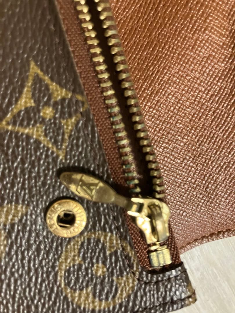 Louis Vuitton モノグラム 長財布 チェーン付き