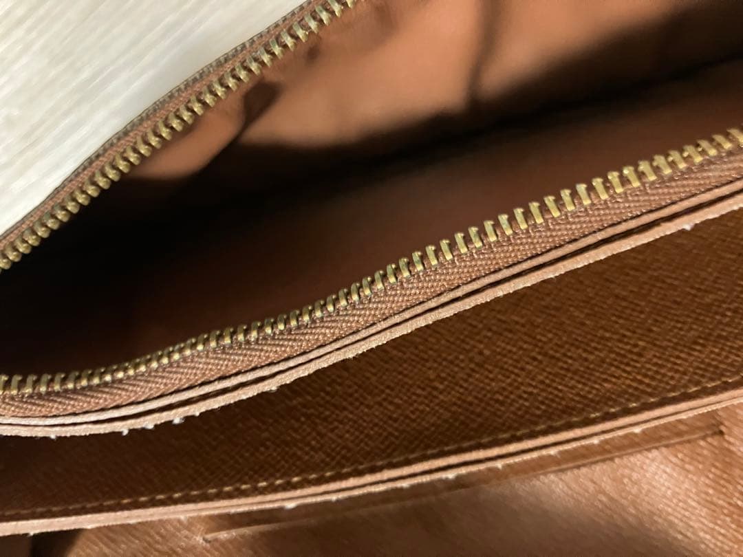 Louis Vuitton モノグラム 長財布 チェーン付き