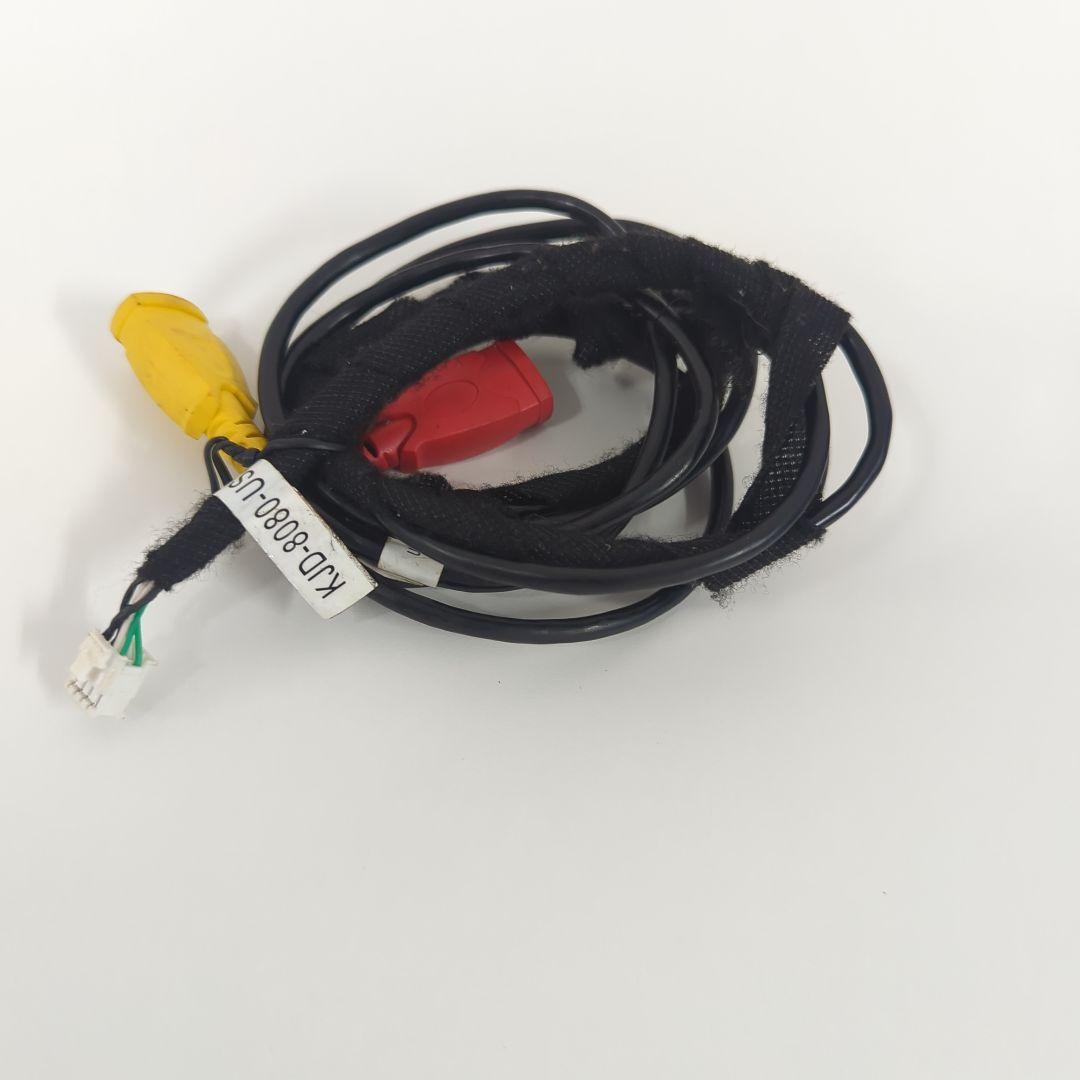 コメントご依頼  F10用アンドロイドモニターCIC ４ピン