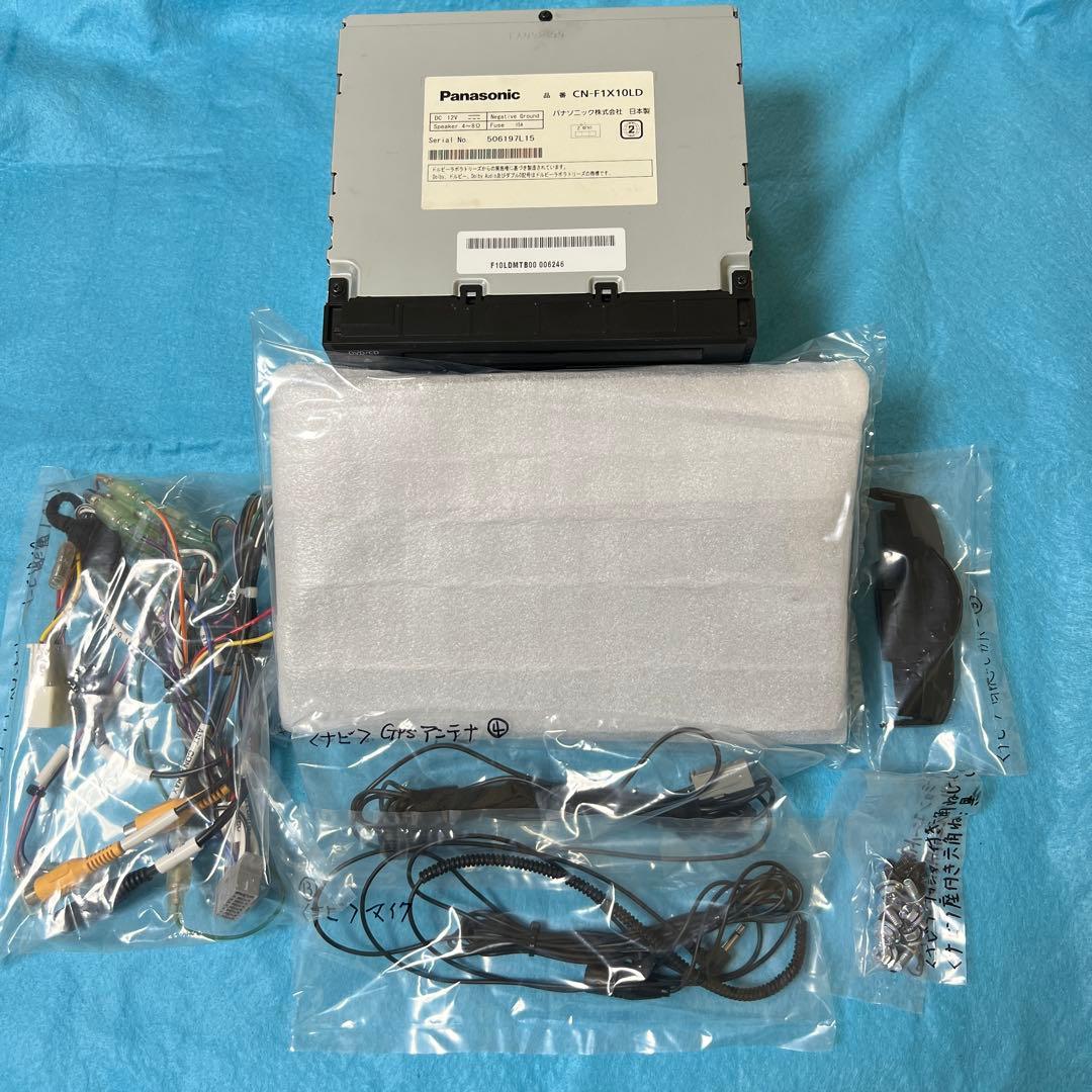 ストラーダSDカーナビ+ドラレコ前後 CN-F1X10LD/CA-DR03HTD