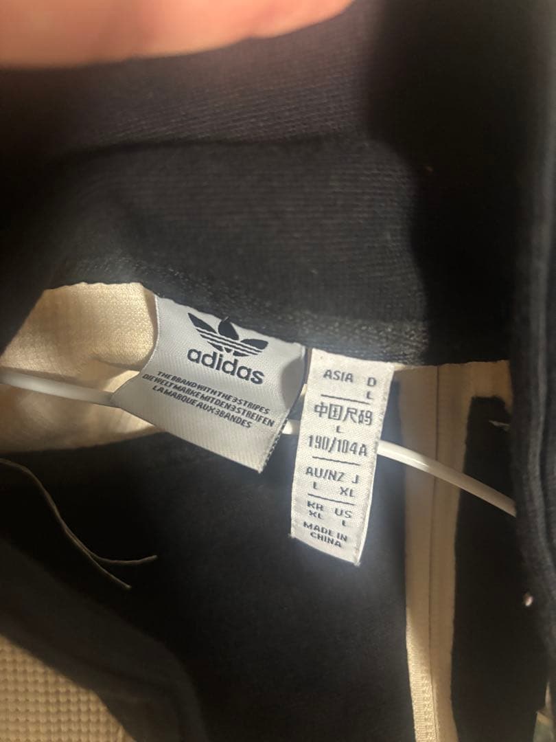 adidas ワッフルトラックジャケット