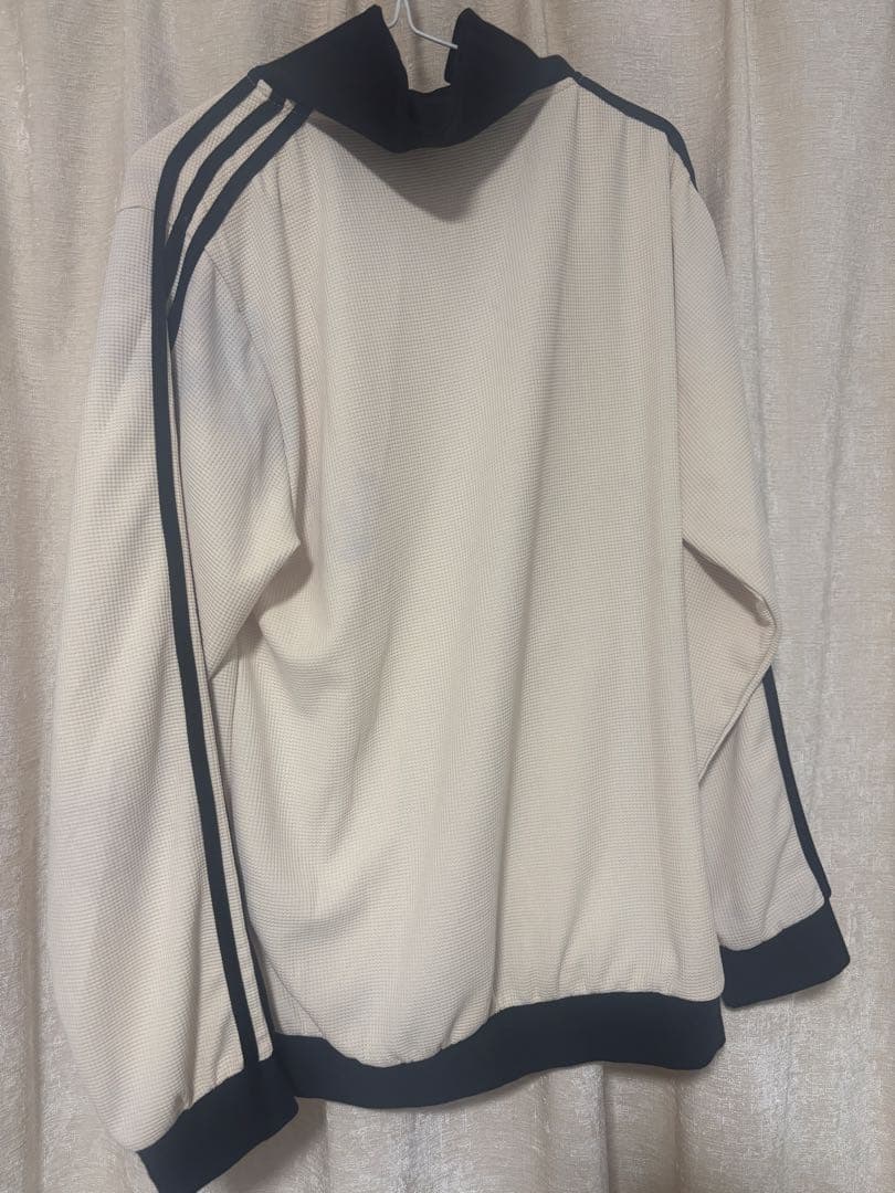 adidas ワッフルトラックジャケット