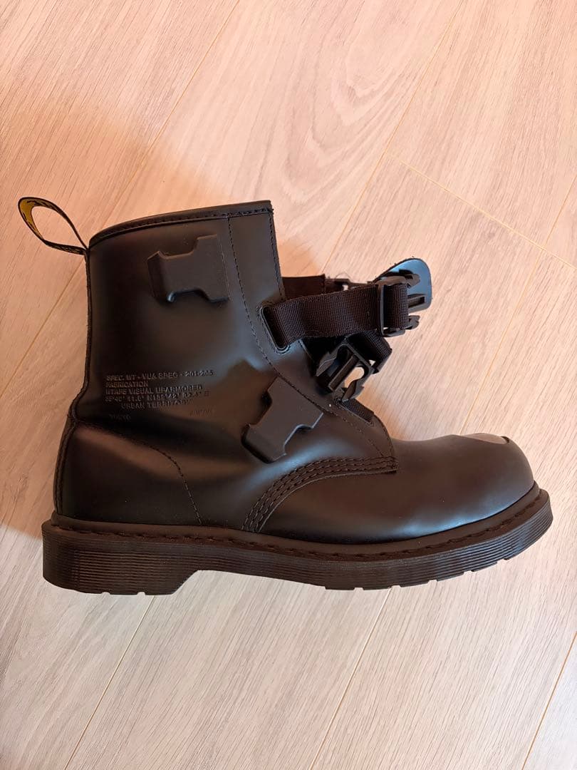 ドクターマーチン× wtaps 60th コラボレーション　バックルブーツ