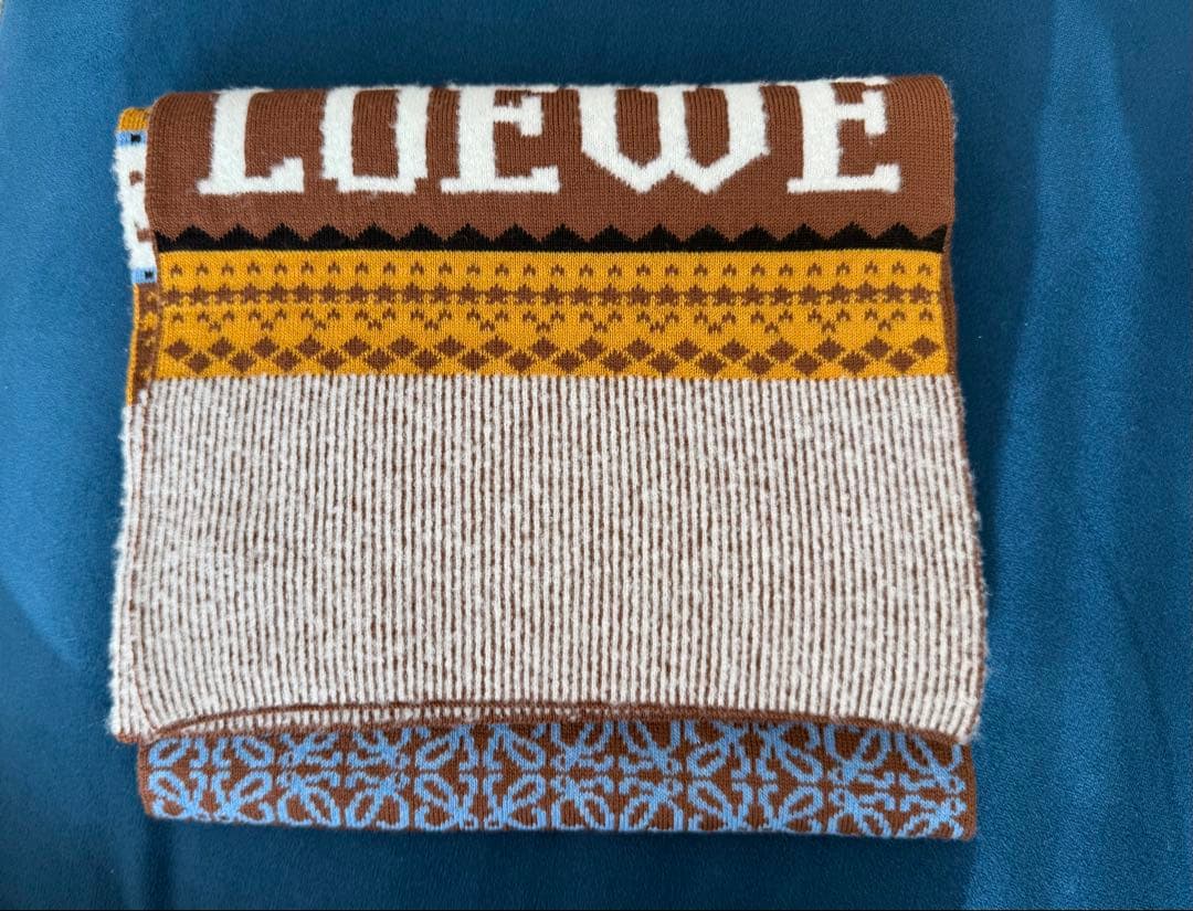 ロエベ　マフラー　マルチカラー