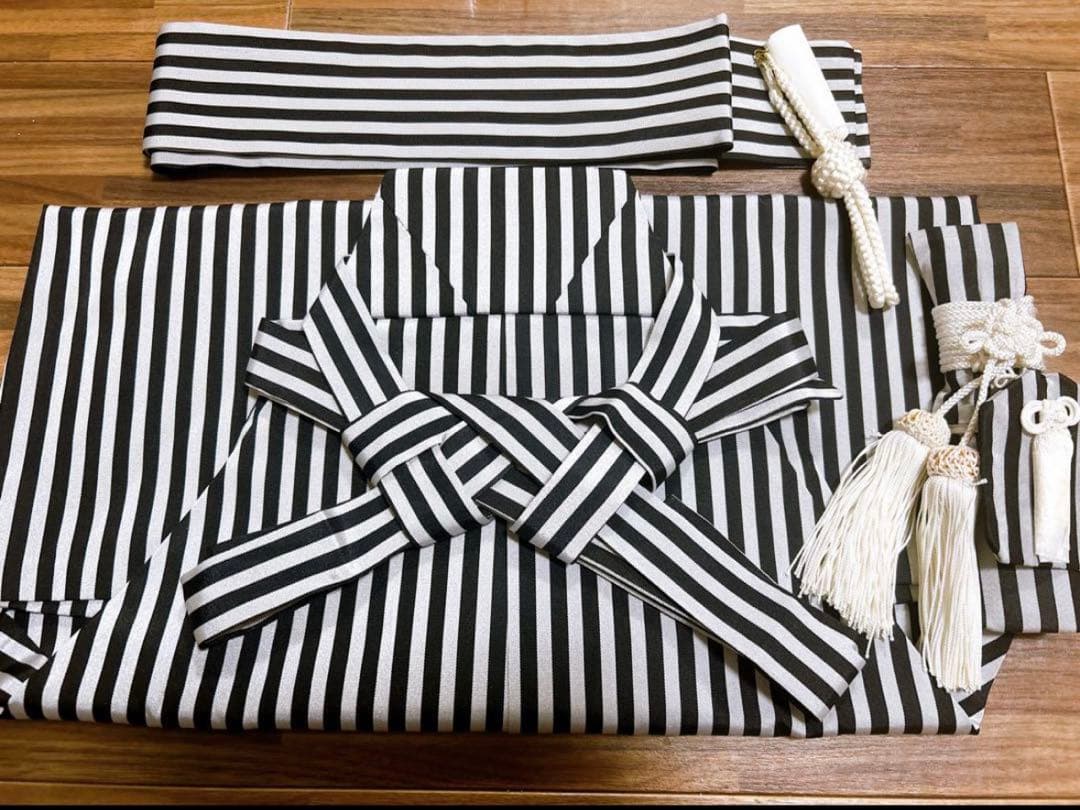 美品！黒系　縦縞袴　七五三　5歳　男の子　セット一式　　鷹　松　城