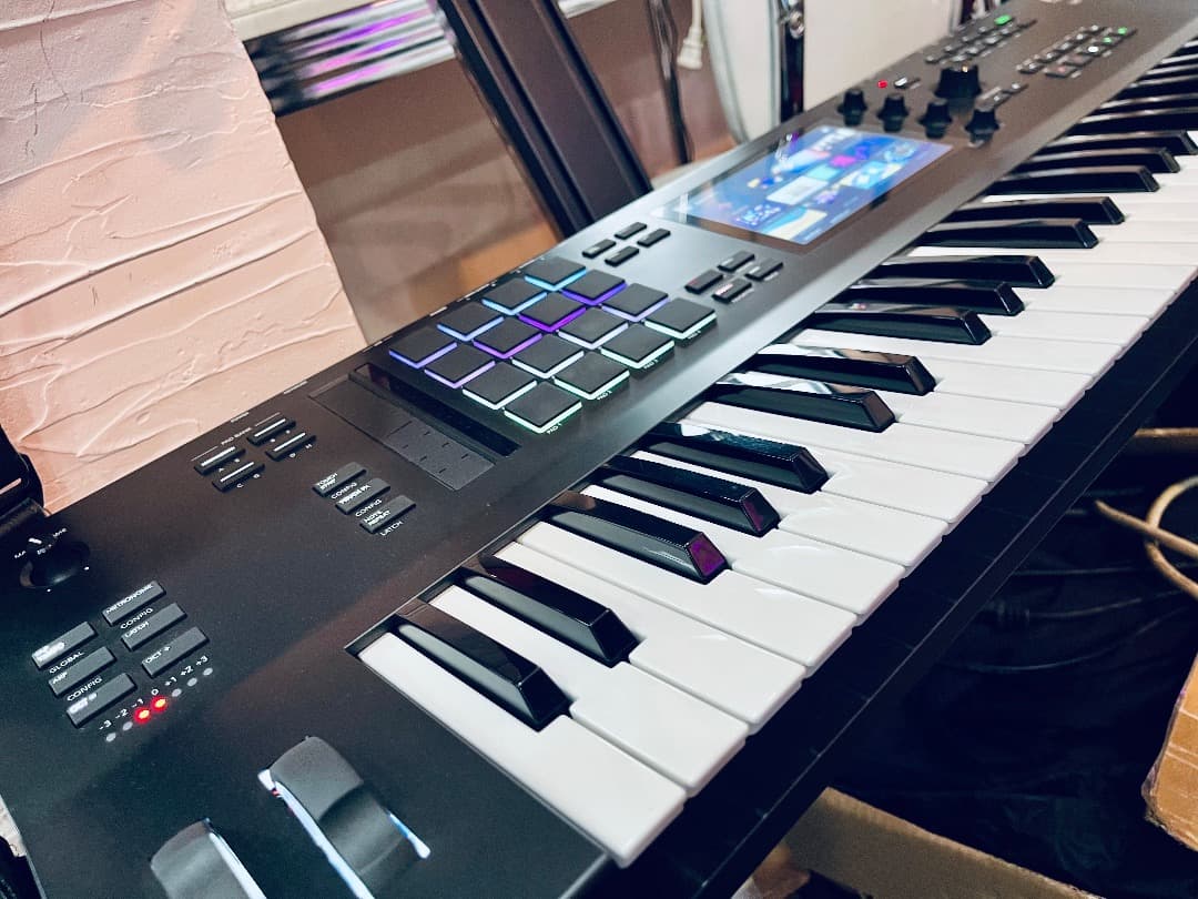 希少 AKAI MPC Key 61 生産完了品 即発送 サンプラー シンセ ②