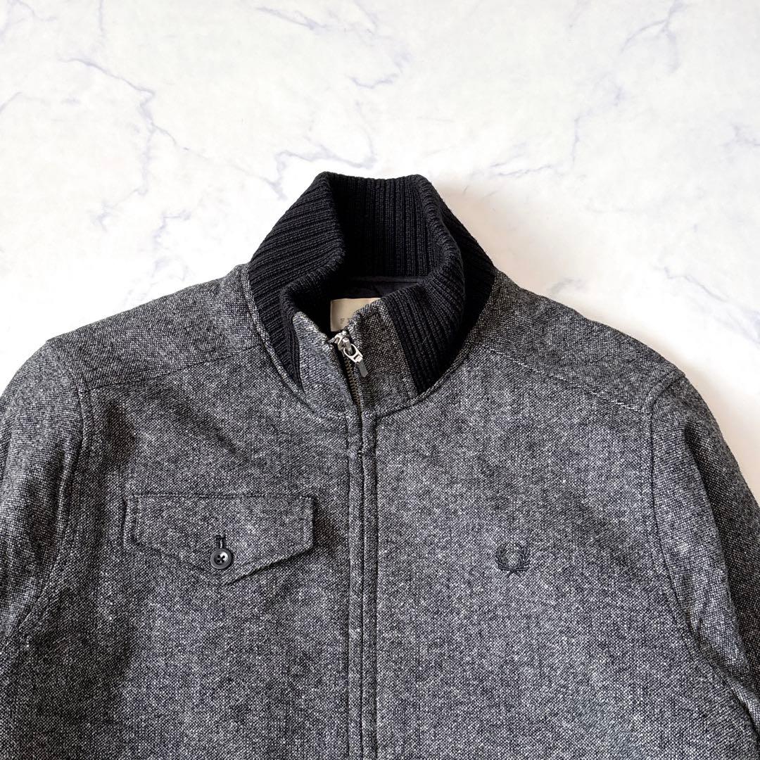 【FRED PERRY】ウールキルティングジャケット　刺繍ロゴ　ハイネック　L