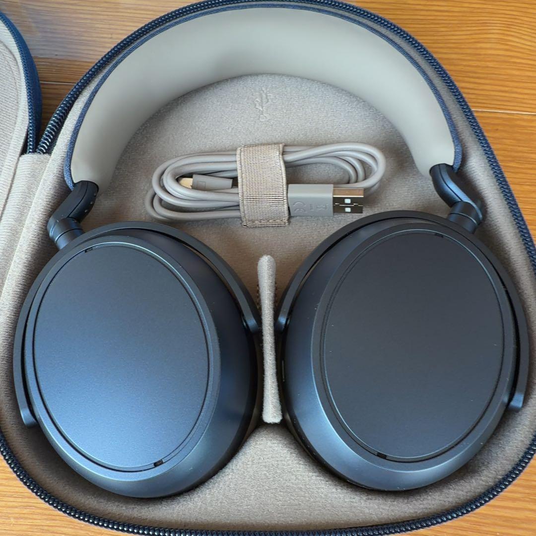 ヘッドホン SENNHEISER MOMENTUM 4 Wireless & BTD 700