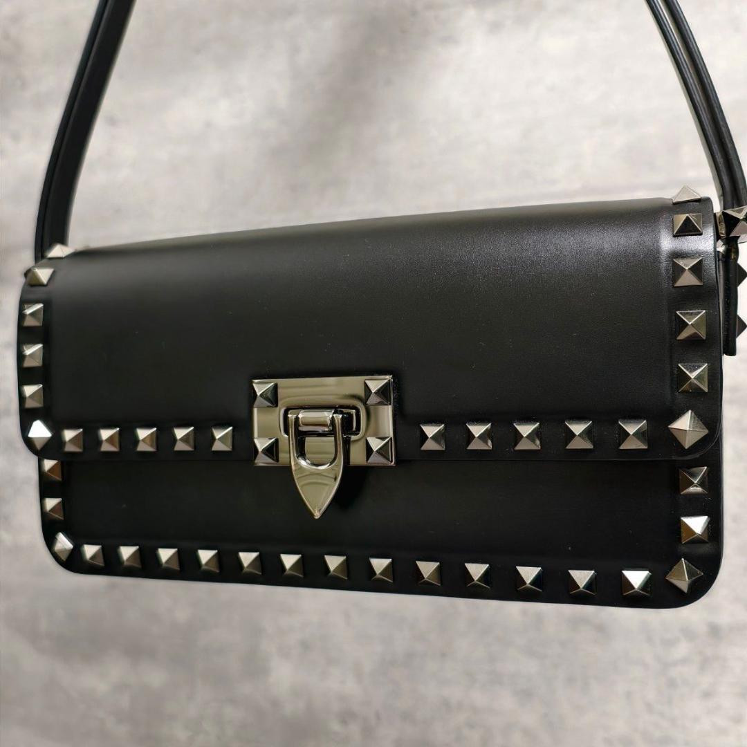 ヴァレンティノ ロックスタッズ23 イースト/ウエスト ショルダーバッグ