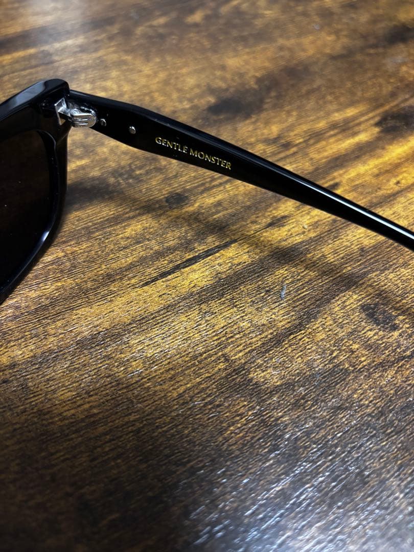 【新品未使用】GENTLE MONSTER HOVO サングラス ブラック