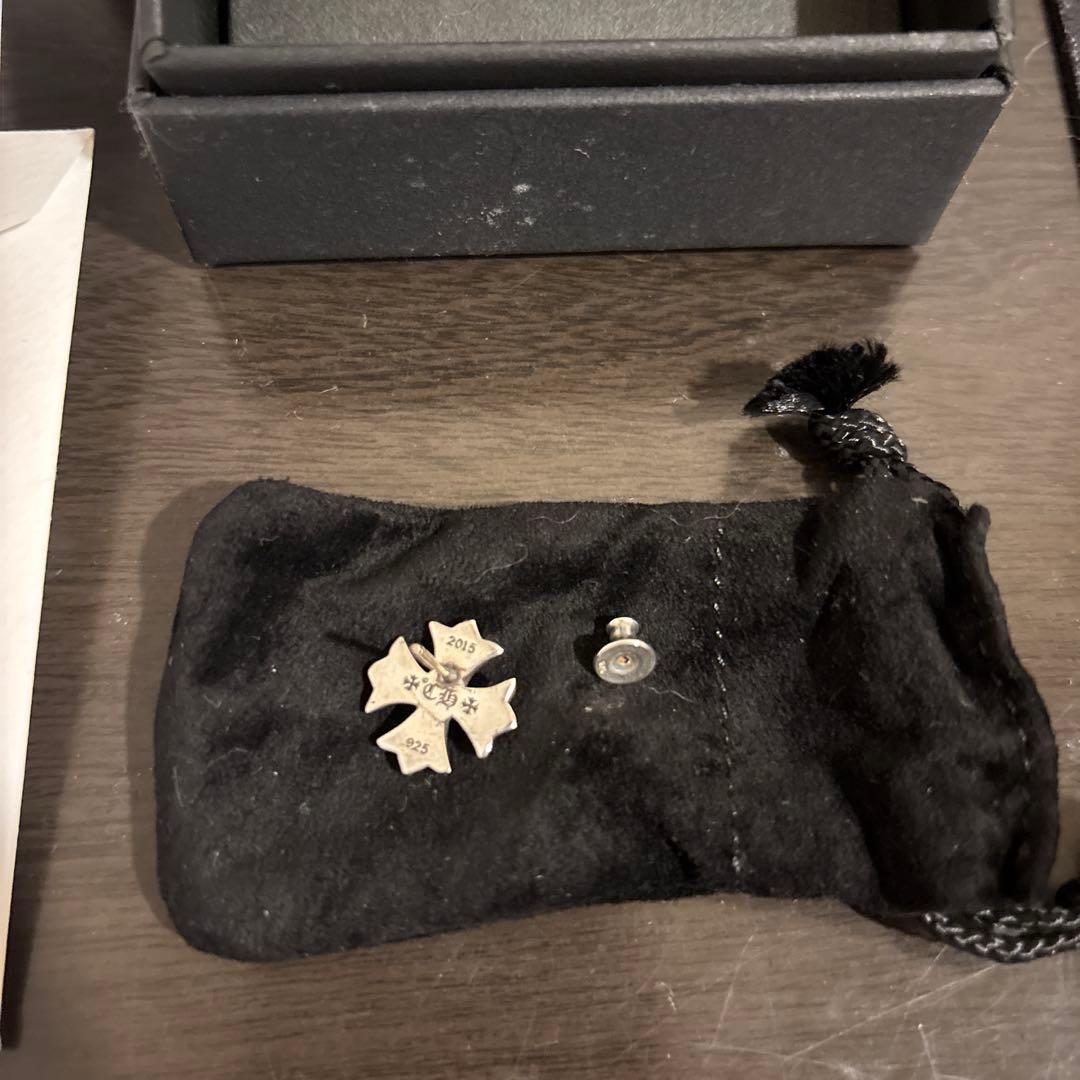 【正規品】クロムハーツ CHプラススタッドピアス　クロス　片耳　ピアス