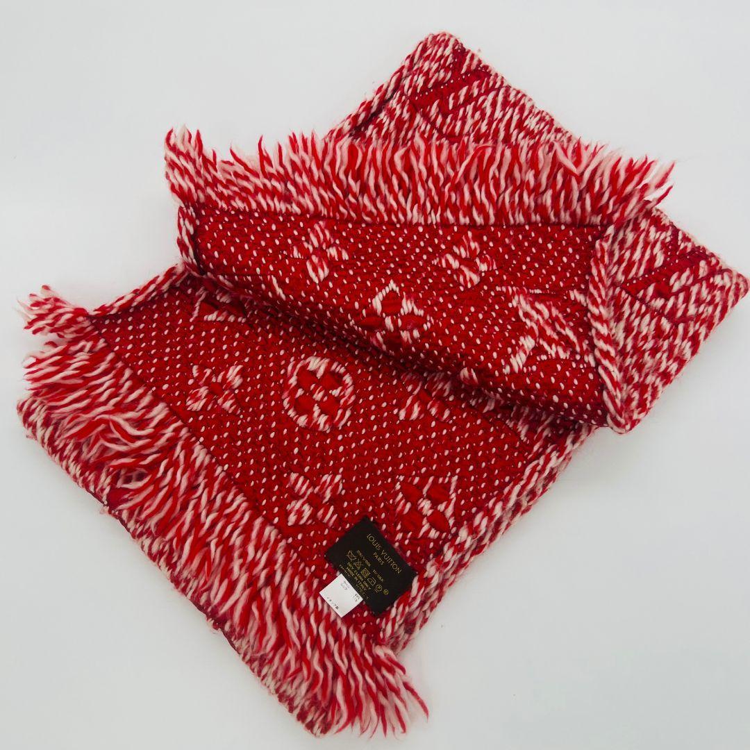 ルイヴィトン モノグラム エシャルプ ロゴマニア ミックス マフラー レッド