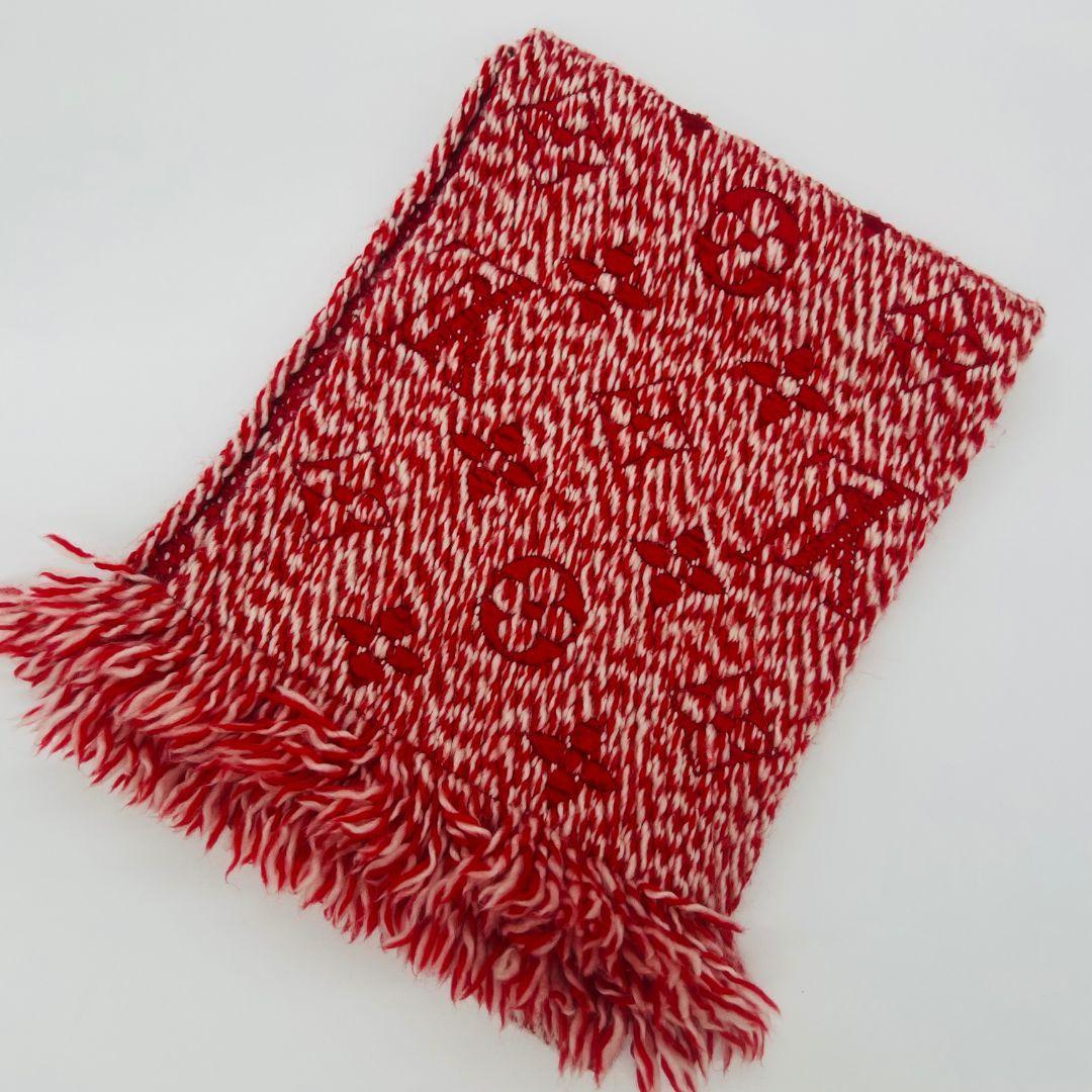 ルイヴィトン モノグラム エシャルプ ロゴマニア ミックス マフラー レッド