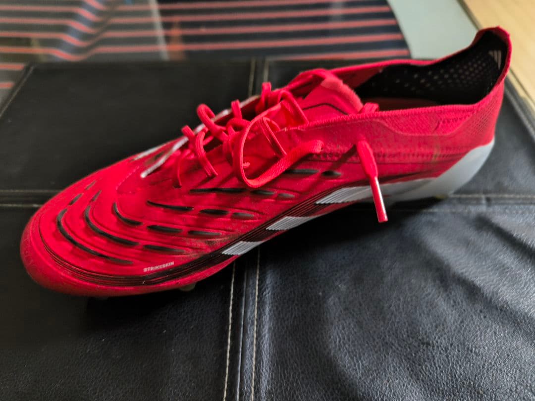 【3/28 17時までの価格】アディダス　プレデターエリート　ag　27.5cm