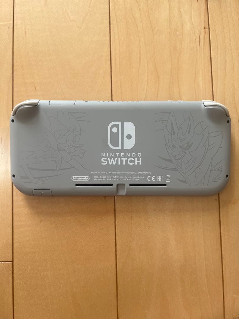 Nintendo Switch Lite ザシアンザマゼンタデザイン