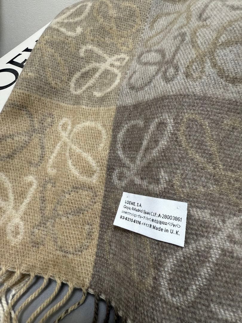 LOEWE アナグラム　カシミヤ　マフラー　ストールBOX付き