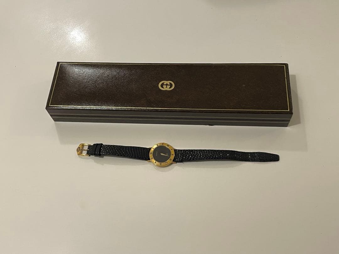 【ケース付き】GUCCI レディース 時計 ゴールド ブラック