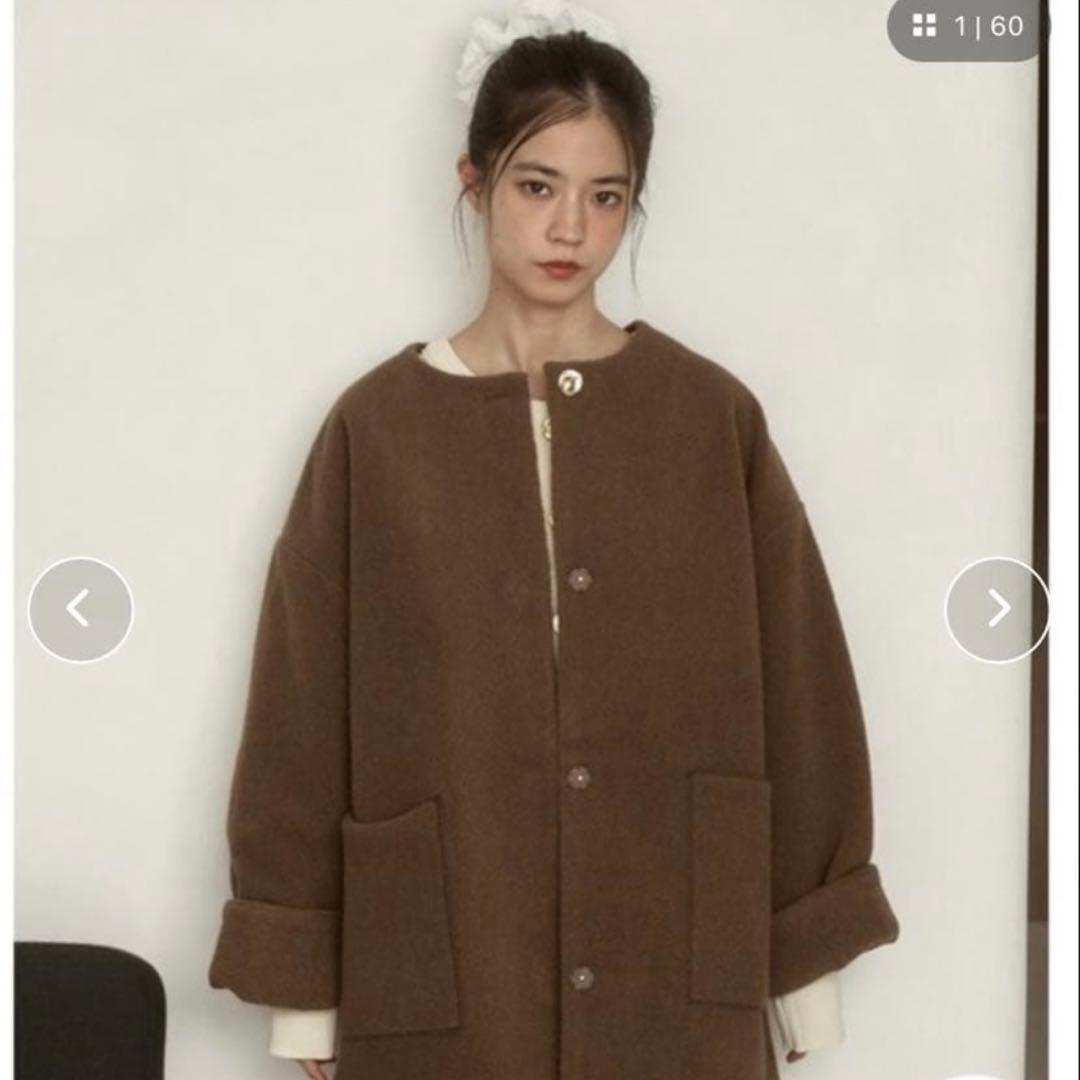 moi tytto ノーカラーボアミドルコート