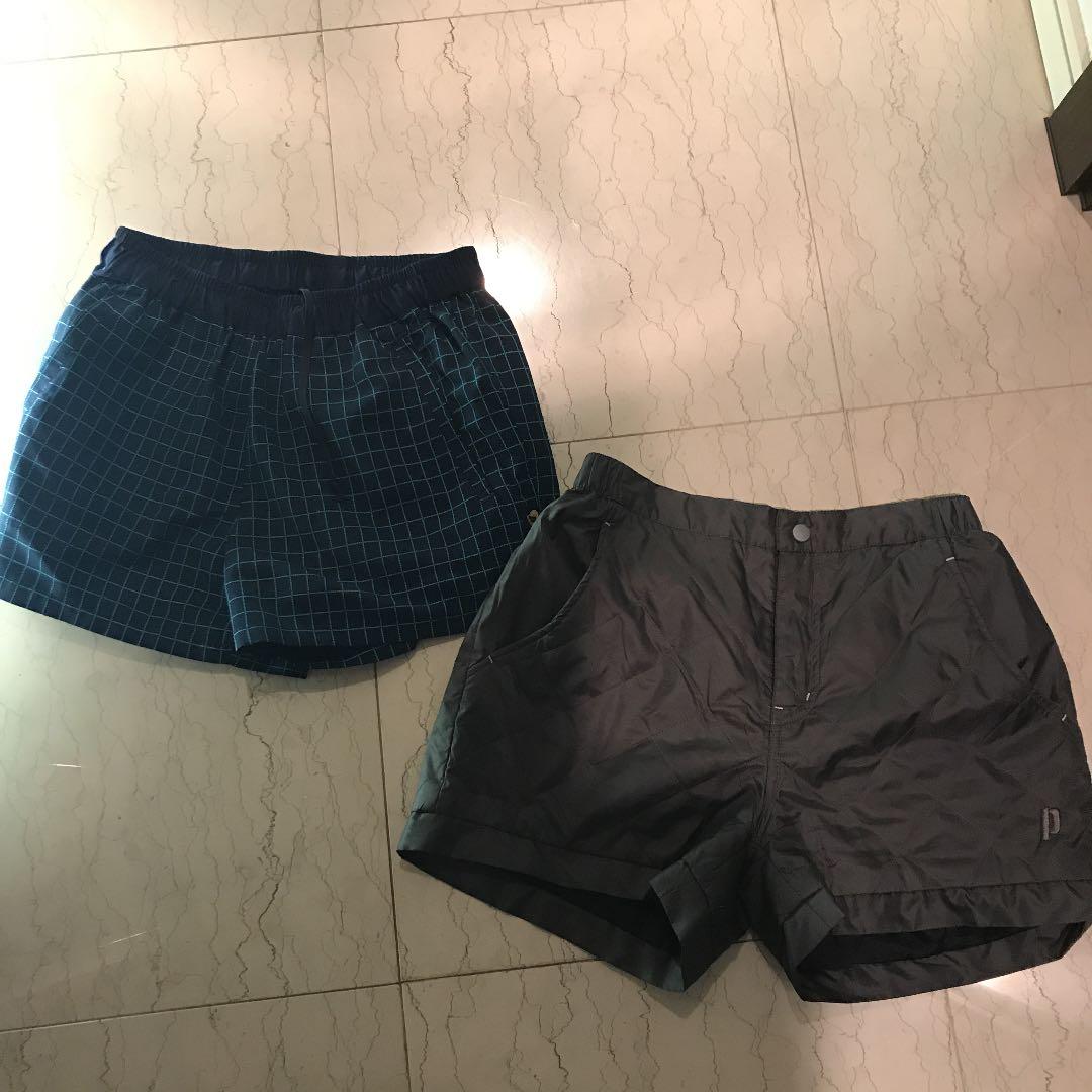 数年前の物ですがワンシーズン着用しました。今後テニスをする予定がないので。