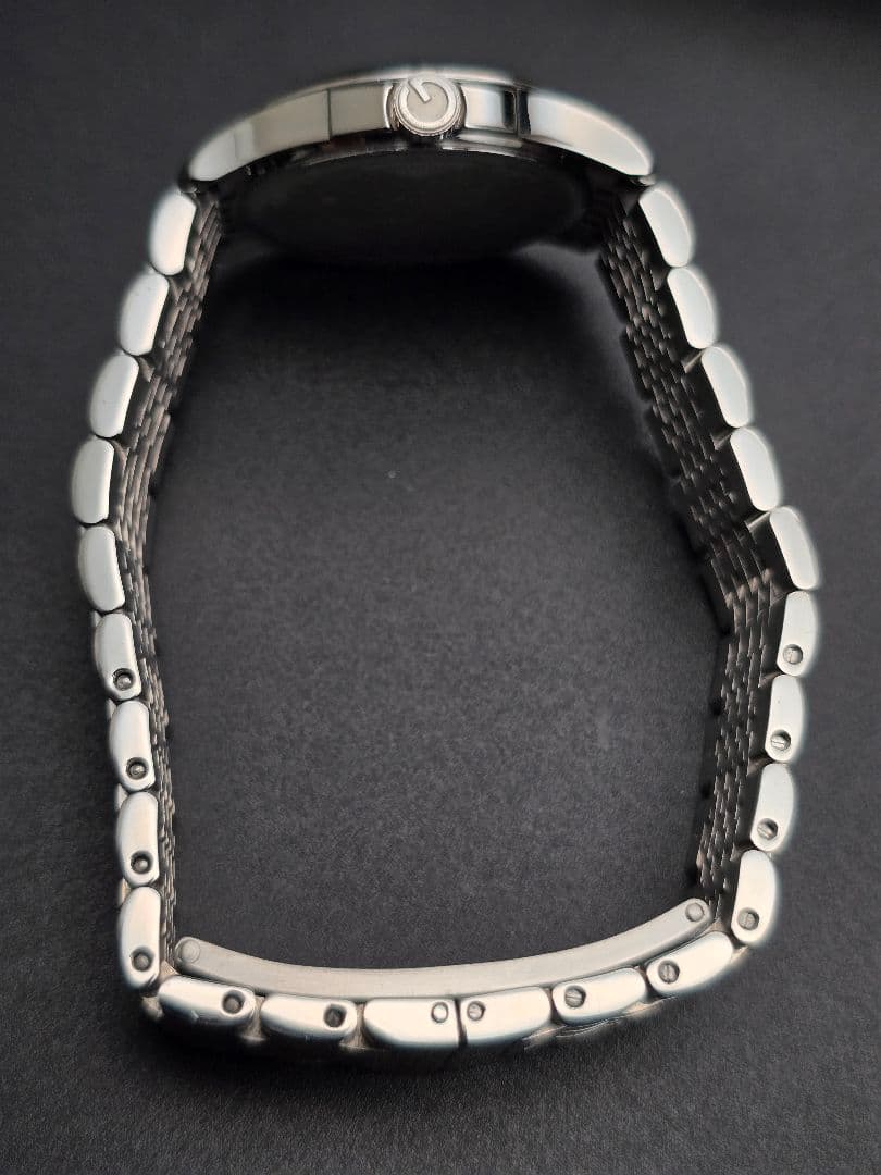 研磨済 電池交換済 126.5 GUCCI グッチ 9連ブレス シルバー 箱有