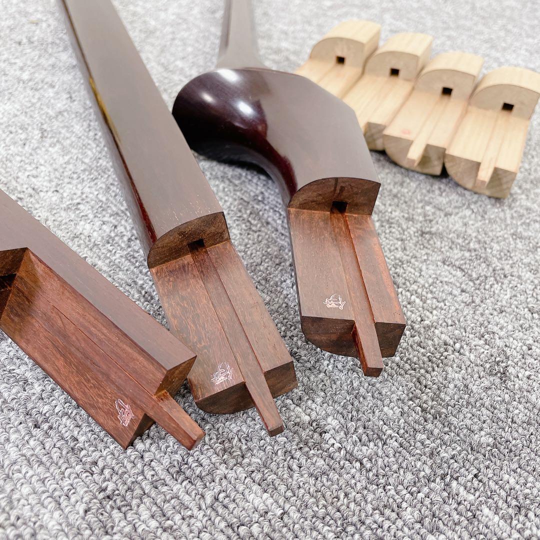 三味線 中棹 紅木 一本溝 犬皮 子持ち綾杉彫り 和楽器