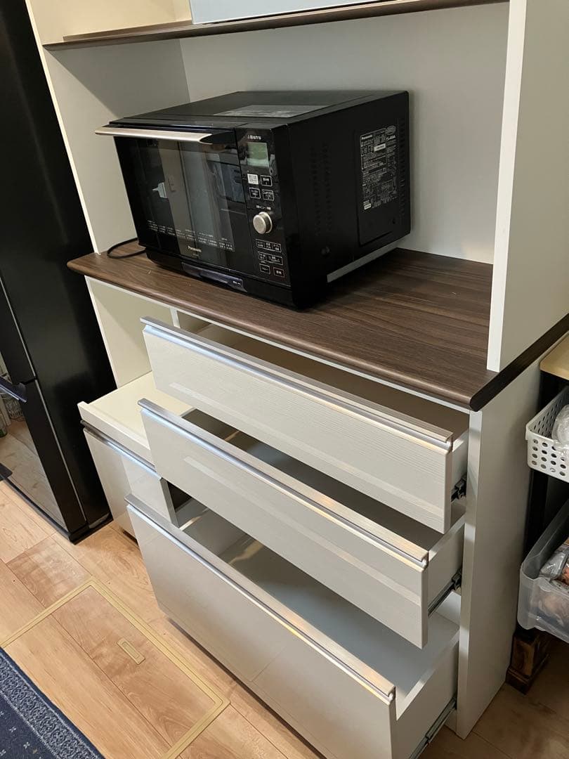 食器棚　カップボード　美品　21時までの金額