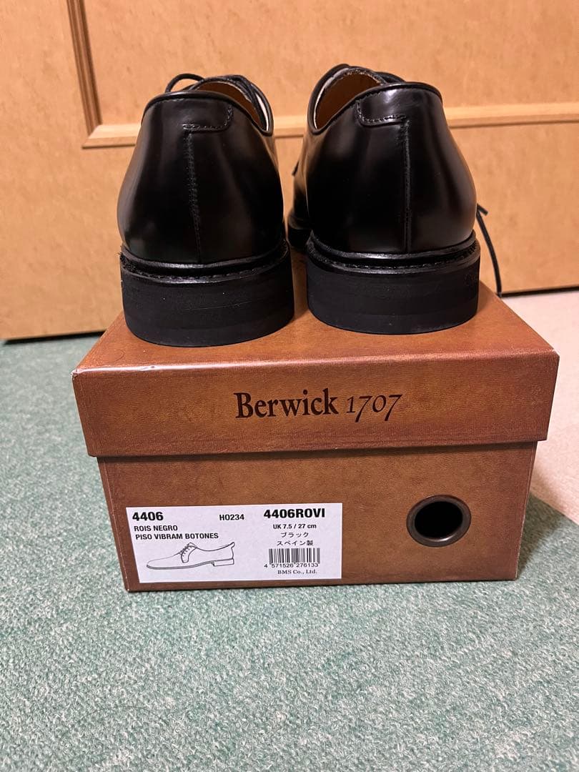 Berwick1707 プレーントゥ コーティングレザー 4406ROVIBU