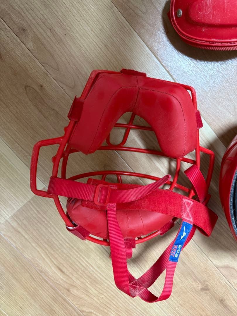 ミズノ キャッチャー防具セット(軟式)レッド