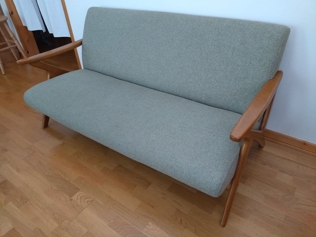 【送料込】East Wood 2.5人掛けソファ (unico)