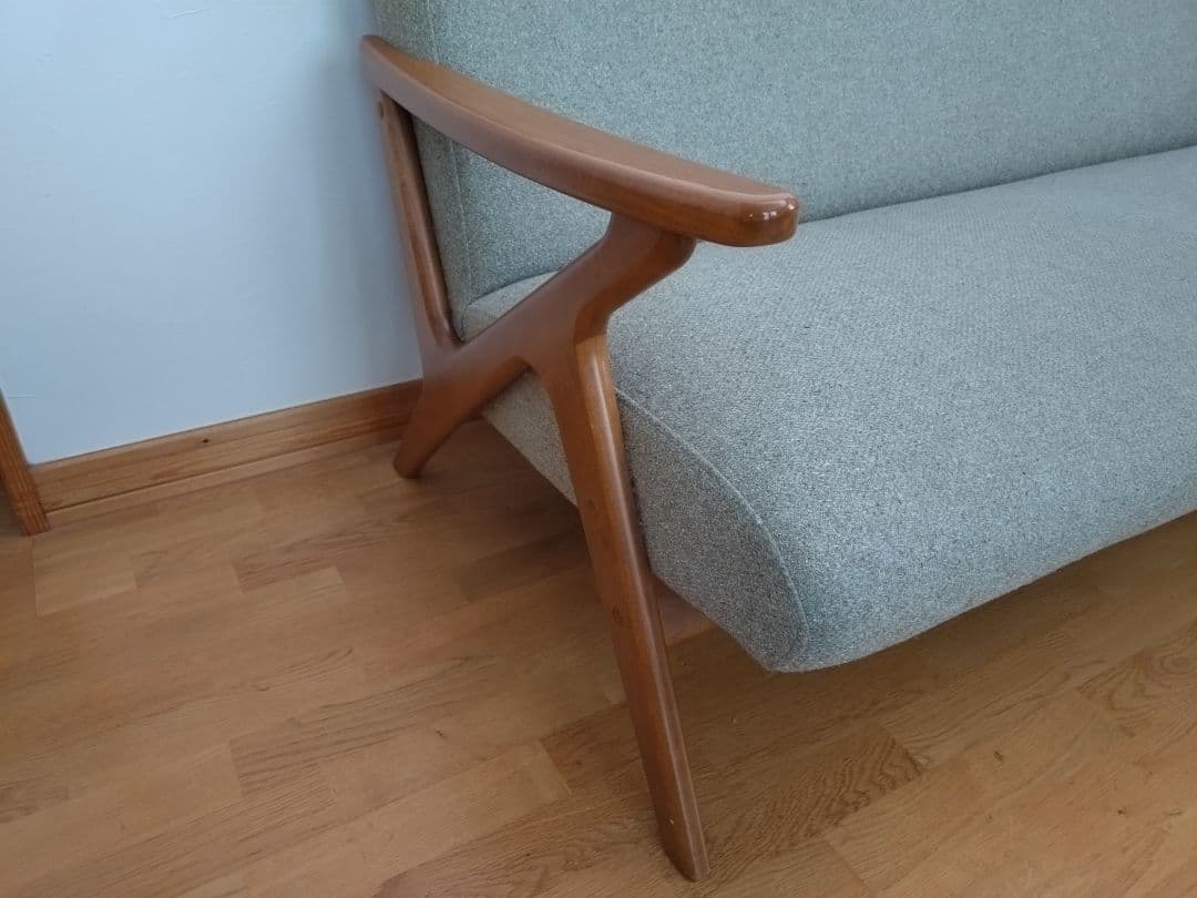 【送料込】East Wood 2.5人掛けソファ (unico)