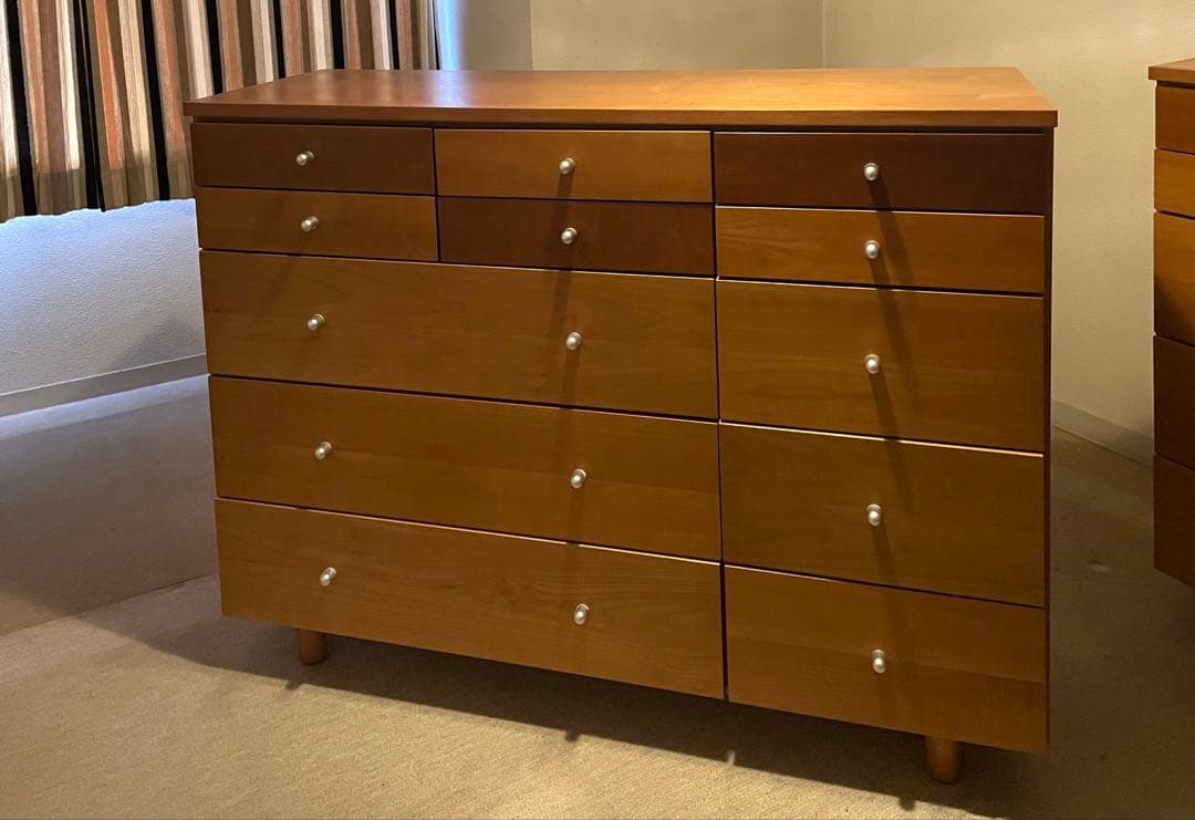 ★ アクタス　チェスト