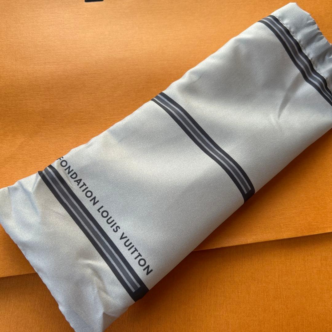 ★新品未使用FONDATION LOUIS VUITTON★ 折りたたみ傘