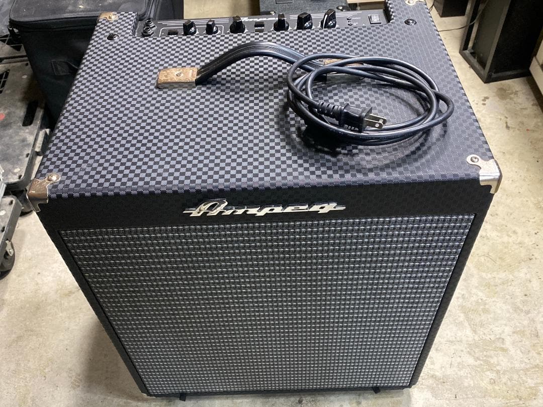 AMPEG Rocket Bass RB-112　ベースアンプ