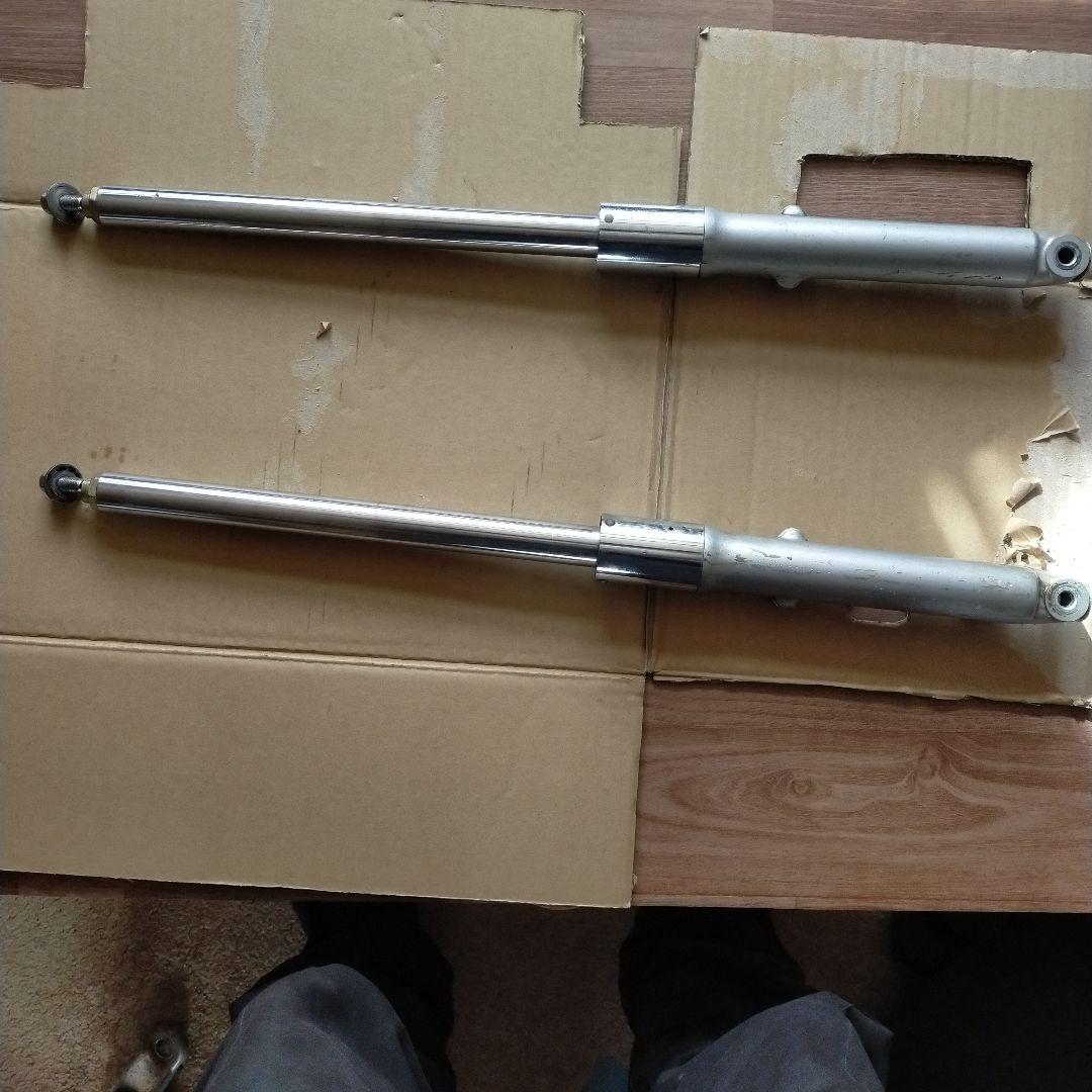 ホンダCD50 フロントフォーク　トップブリッジ