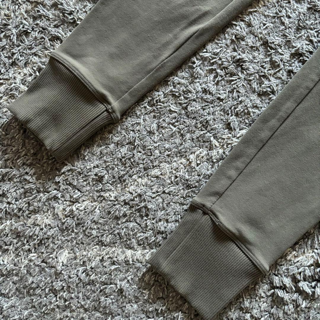 トコトコ★アロヨガaloyogaレギンス★ルルレモンアローヨガ好きも