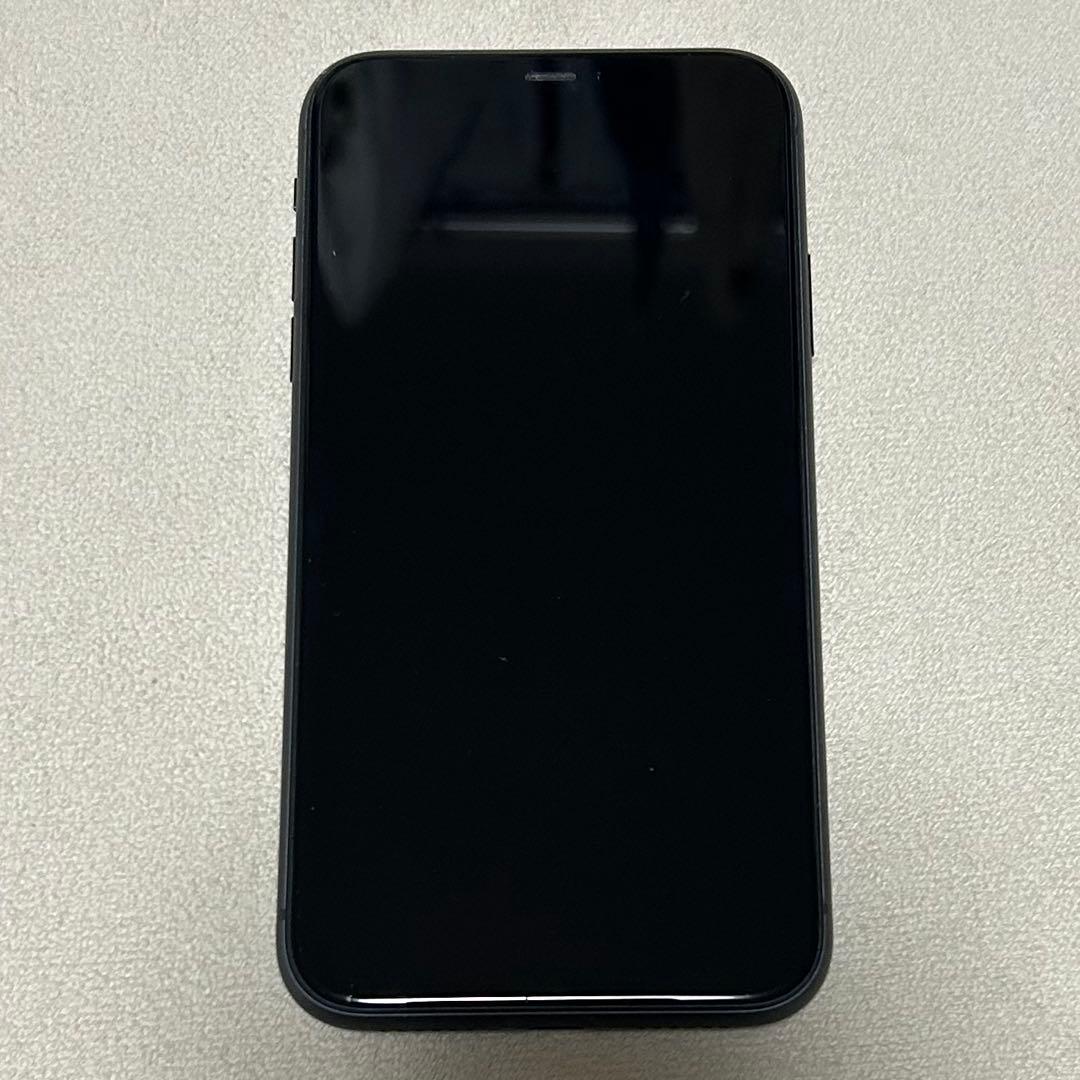 iPhone11 本体 64GB バッテリー残量70%