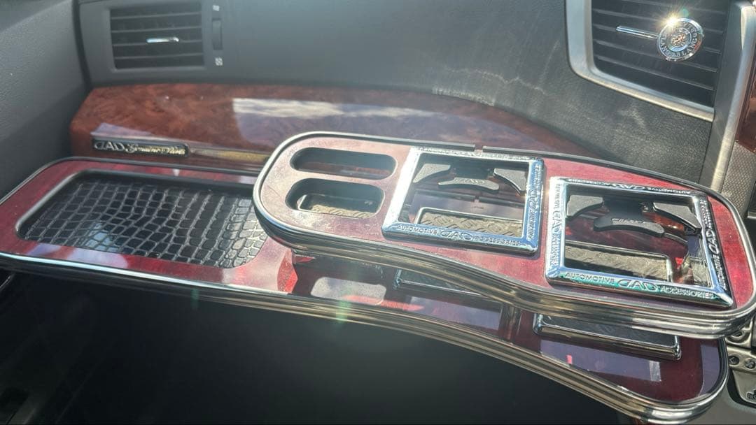 ヴェルファイア 20 ギャルソン　フロントテーブル