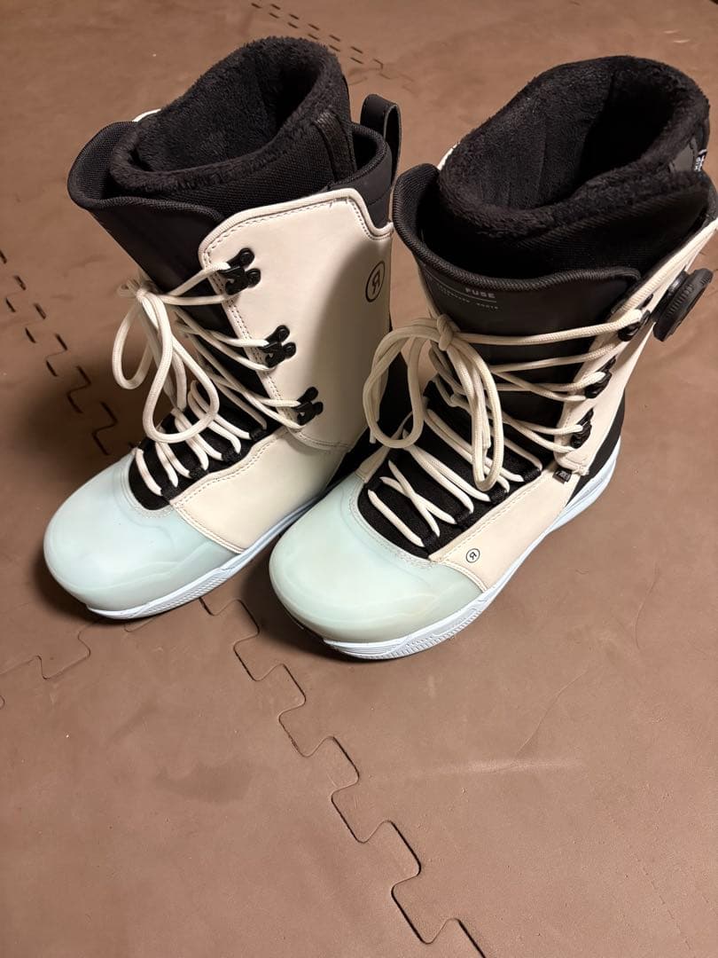 RIDE FUSE スノーボードブーツ US9 27cm 美品　ホワイトミント